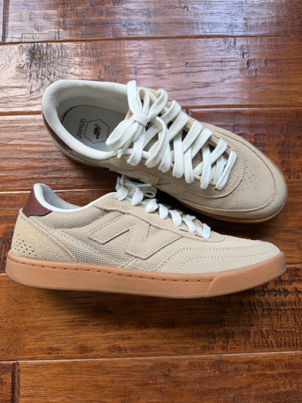 NEW BALANCE NUMERIC 440 V2 SKATE SNEAKER, 9.5 US Mens